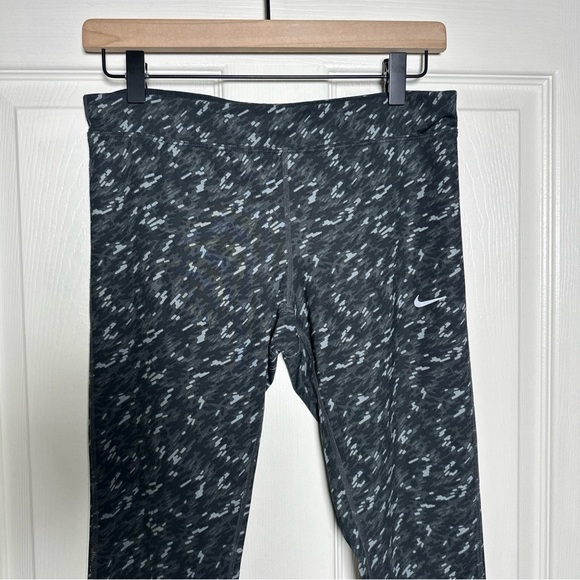 Nike Dri-Fit Women Medium Black Grey Pattern Key Pocket Cropped Running Leggings - Picture 3 of 11
